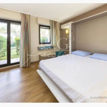 Dans De Avec Piscine , Parking Prive, Climatise, 4 Couchages, La Napoule Pres De Cannes ! Lejlighed